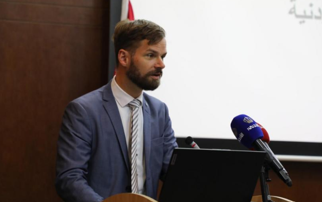 العودات: حوارات طلابية لترسيخ المشاركة السياسية في الجامعات