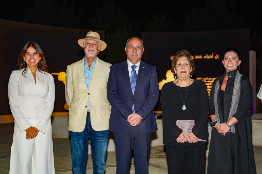 الشواربة يفتتح مشروع الأعمال الفنية في الممر التاريخي. (صور)