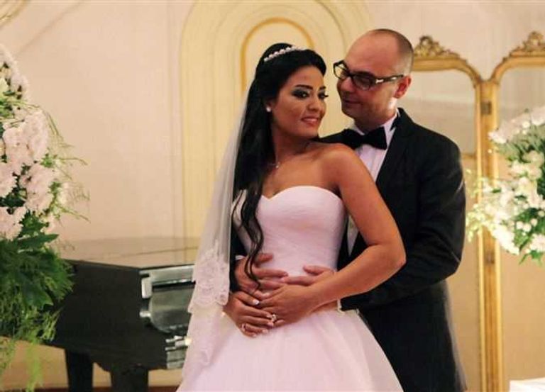 تدهور صحة إنجي عبدالله يثير قلق الوسط الفني والجمهور