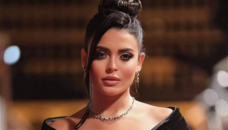 بسبب أمي عمرها ما حضنتني .. أسماء جلال تتحرك قضائيا