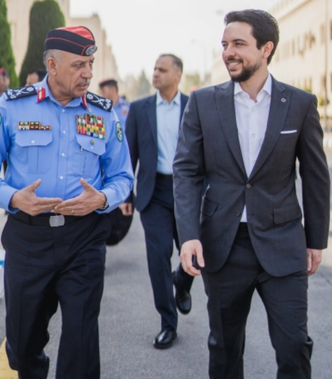 بالصور..ولي العهد يزور مديرية الأمن العام ويشيد بجهود منتسبيها وتطورها التقني