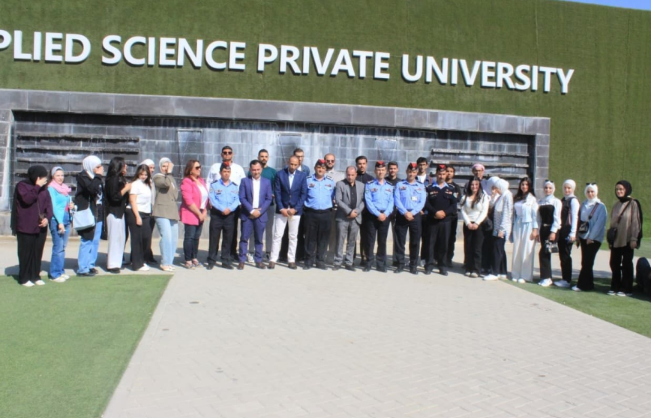 بالصور...مديرية الأمن العام تواصل تنظيم فعاليات الأسبوع التوعوي الجامعي بالحوار نبني بيئة جامعية آمنة 