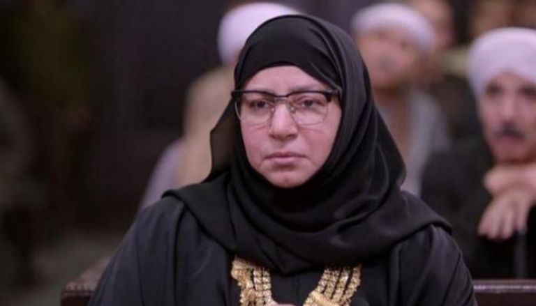 أشرف زكي يكشف كواليس تراجعه عن الاستقالة: كلمات عبلة كامل كان لها مفعول السحر 