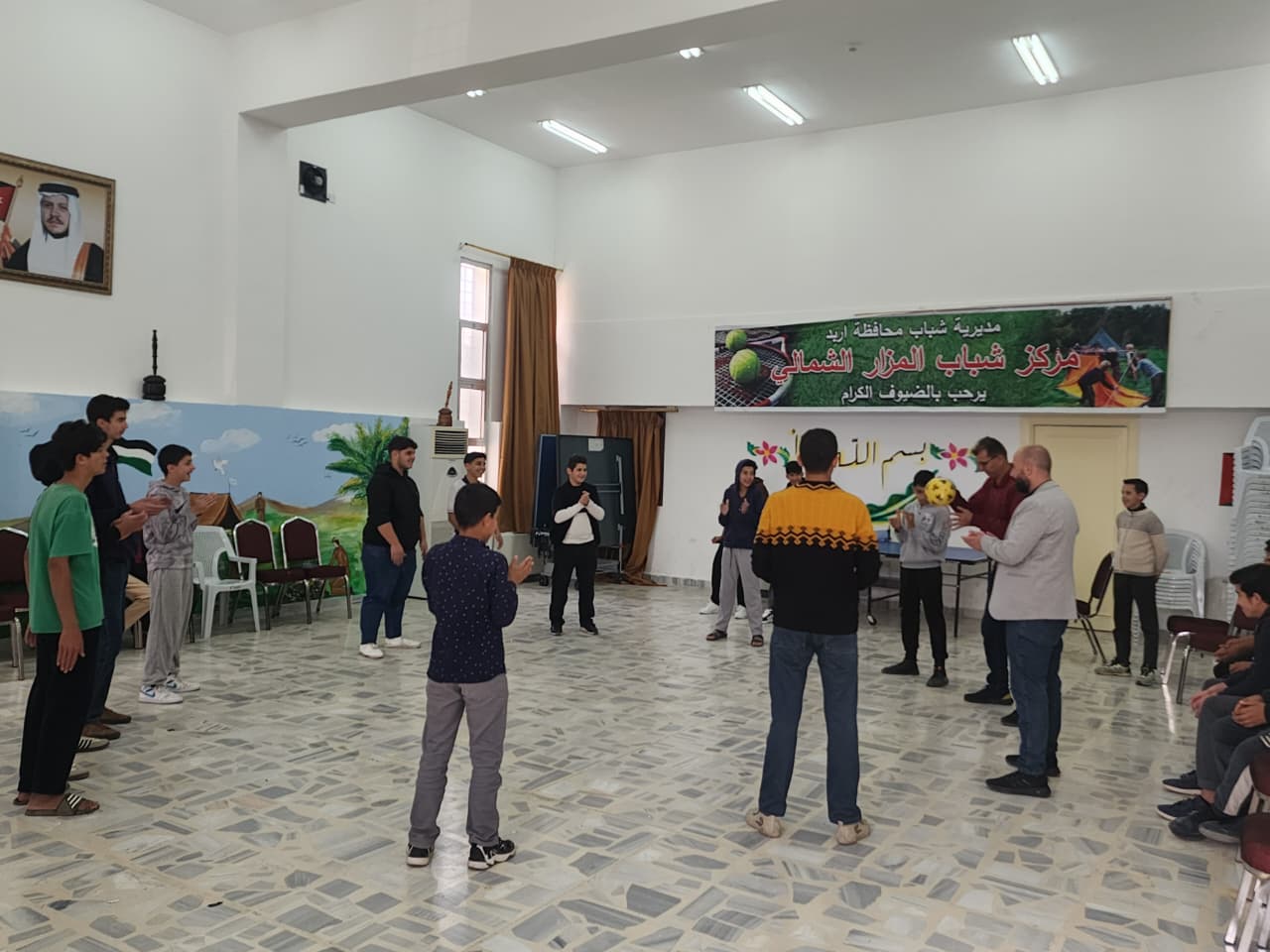 مركز شباب المزار الشمالي ينفذ نشاط في مهارات الحياة الأساسية للشباب.