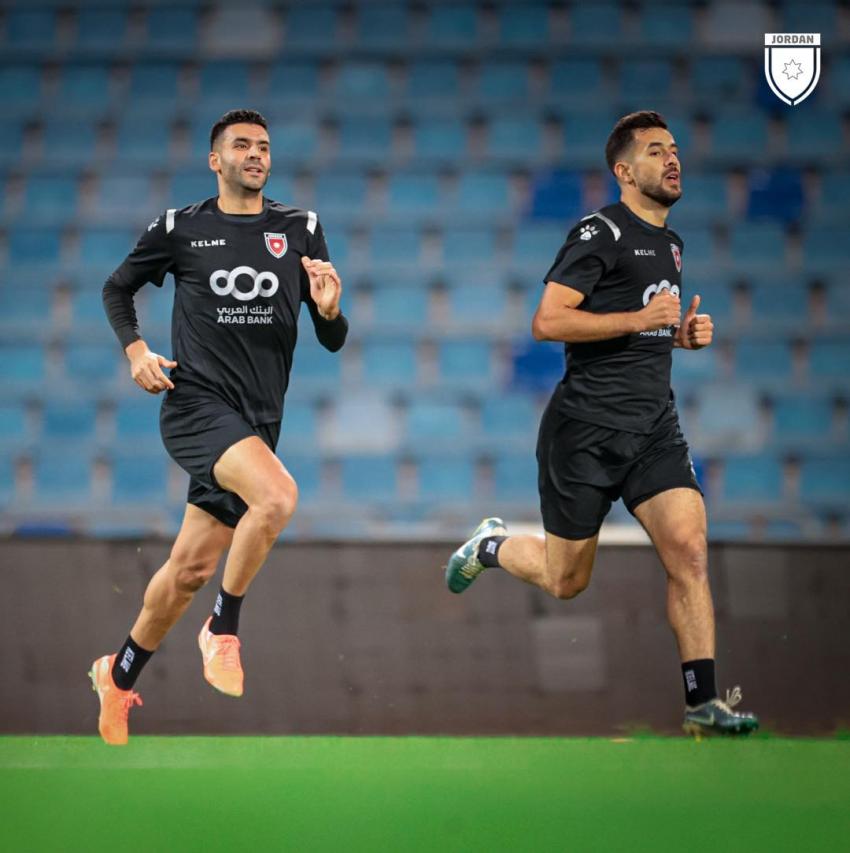 (بالصور)المنتخب الوطني يواصل تدريباته للقاء تونس ومالي وديا