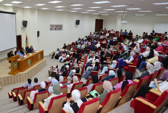 بالصور...مديرية الأمن العام تواصل تنظيم فعاليات الأسبوع التوعوي الجامعي بالحوار نبني بيئة جامعية آمنة 