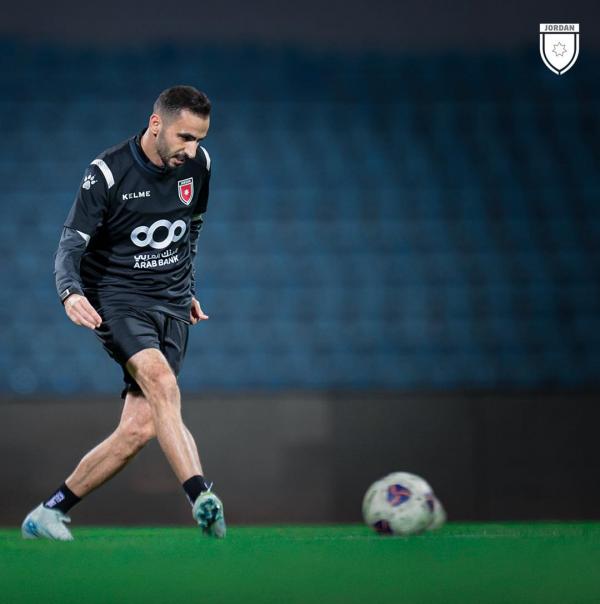 (بالصور)المنتخب الوطني يواصل تدريباته للقاء تونس ومالي وديا