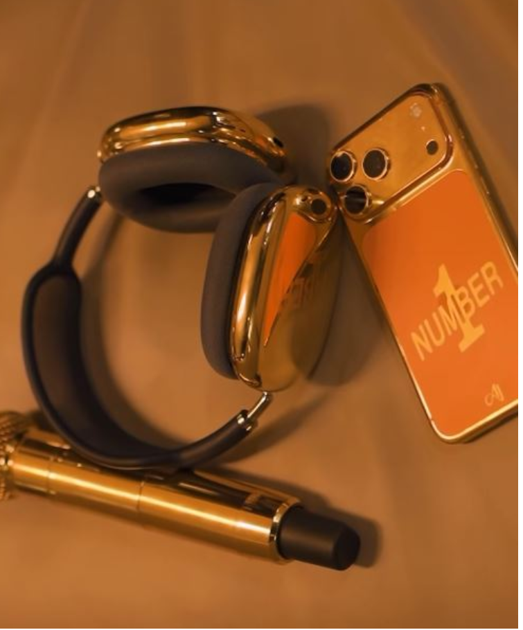 مطلية بالذهب.. هدايا إماراتية لمحمد رمضان تشعل الجدل (صور)