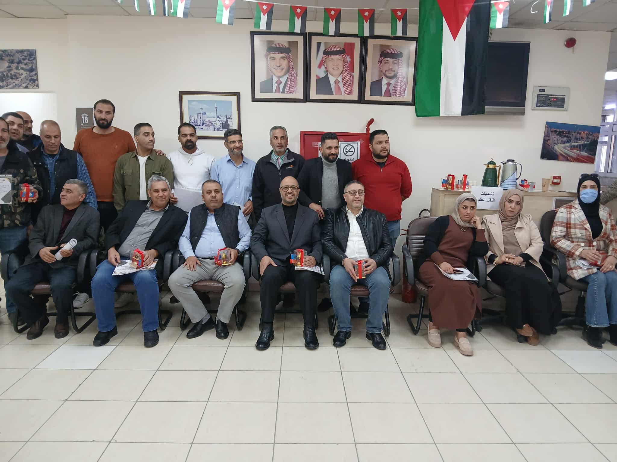 دائرة عمليات النقل العام تحتفل بمرور 18 عاما على تأسيسها وتكرم موظفيها