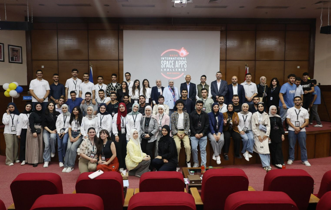 في أجواء من التنافس والإبداع: جامعة العلوم والتكنولوجيا تختتم فعاليات تحدي ناسا الدولي