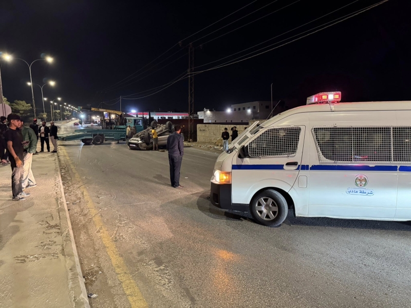 حادث تصادم بين مركبتين في محافظه مأدبا