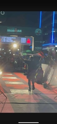 طبيب أردني ينجز سباق آيرون مان كاملا