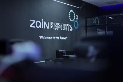 الأمير عمر بن فيصل يفتتح أكاديمية زين للرياضات الإلكترونية وتطوير الألعاب الإلكترونية في الجامعة الأردنية