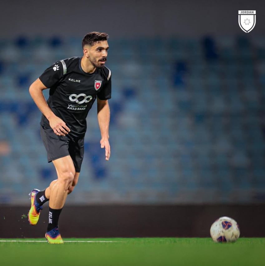 (بالصور)المنتخب الوطني يواصل تدريباته للقاء تونس ومالي وديا