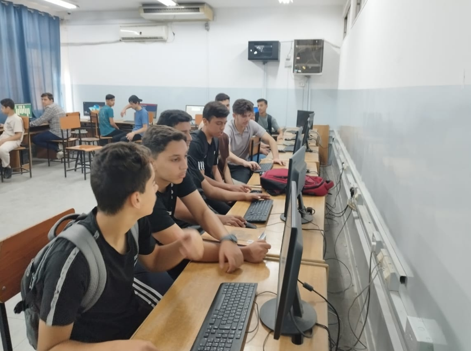 اختتام دورات وانطلاق ورشات عمل لتنمية مهارات الشباب في إربد.