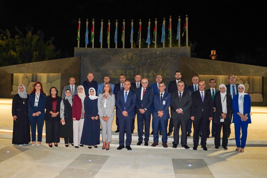 الشواربة يفتتح مشروع الأعمال الفنية في الممر التاريخي. (صور)