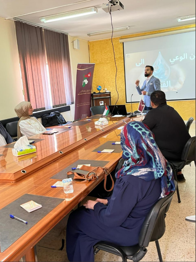 جلسة تدريبية حفظ المياه وأثر التغير المناخي على الأمن المائي في الطفيلة..