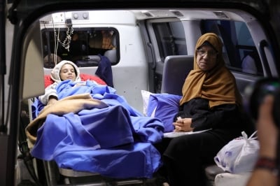 اجلاء الدفعة السابعة عشرة من أطفال غزة للعلاج في الأردن