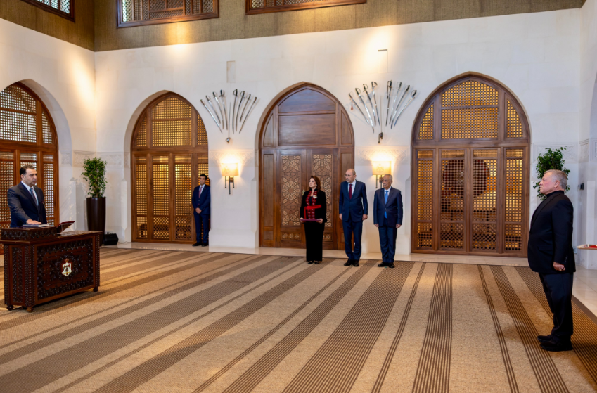 سفيران جديدان يؤديان اليمين القانونية أمام الملك