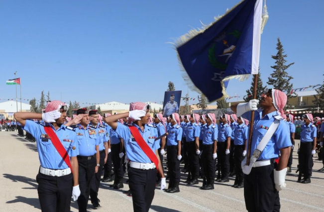 اللواء المعايطة يرعى حفل تخريج دورة جديدة من مستجدي الأمن العام