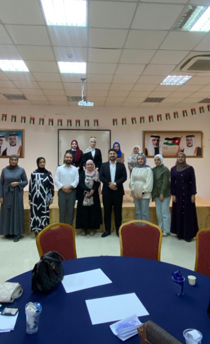 مركز شابات المزار الشمالي ينفذ نشاطا حول برنامج المناظرات القطري