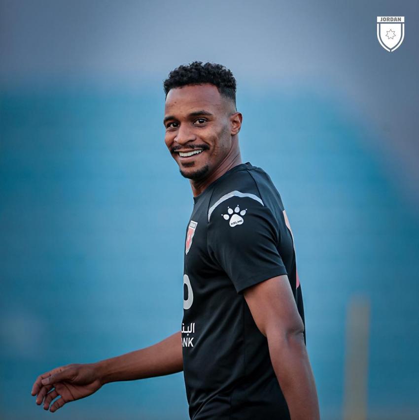 (بالصور)المنتخب الوطني يواصل تدريباته للقاء تونس ومالي وديا