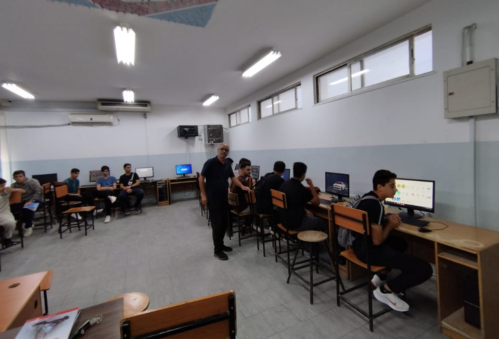 اختتام دورات وانطلاق ورشات عمل لتنمية مهارات الشباب في إربد.