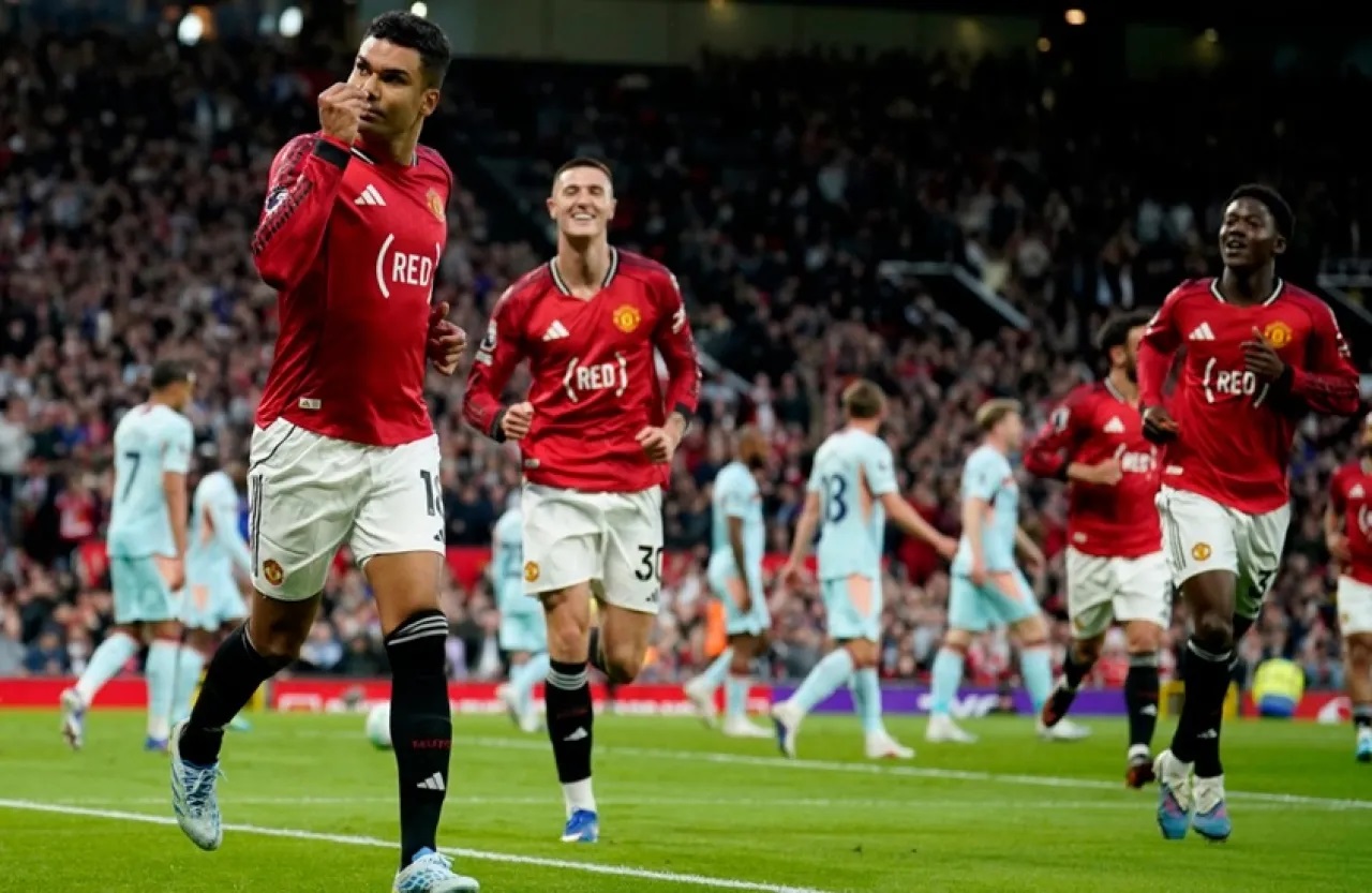 مانشستر يونايتد يهزم برينتفورد ويعزز حظوظه في بلوغ دوري الأبطال 