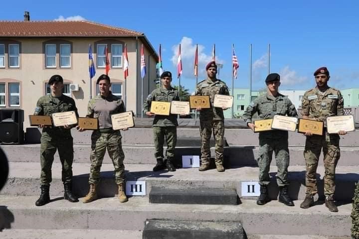 الأردني العمايرة ينال لقب "أفضل محارب في العالم" (صور) | أردنيات | زاد